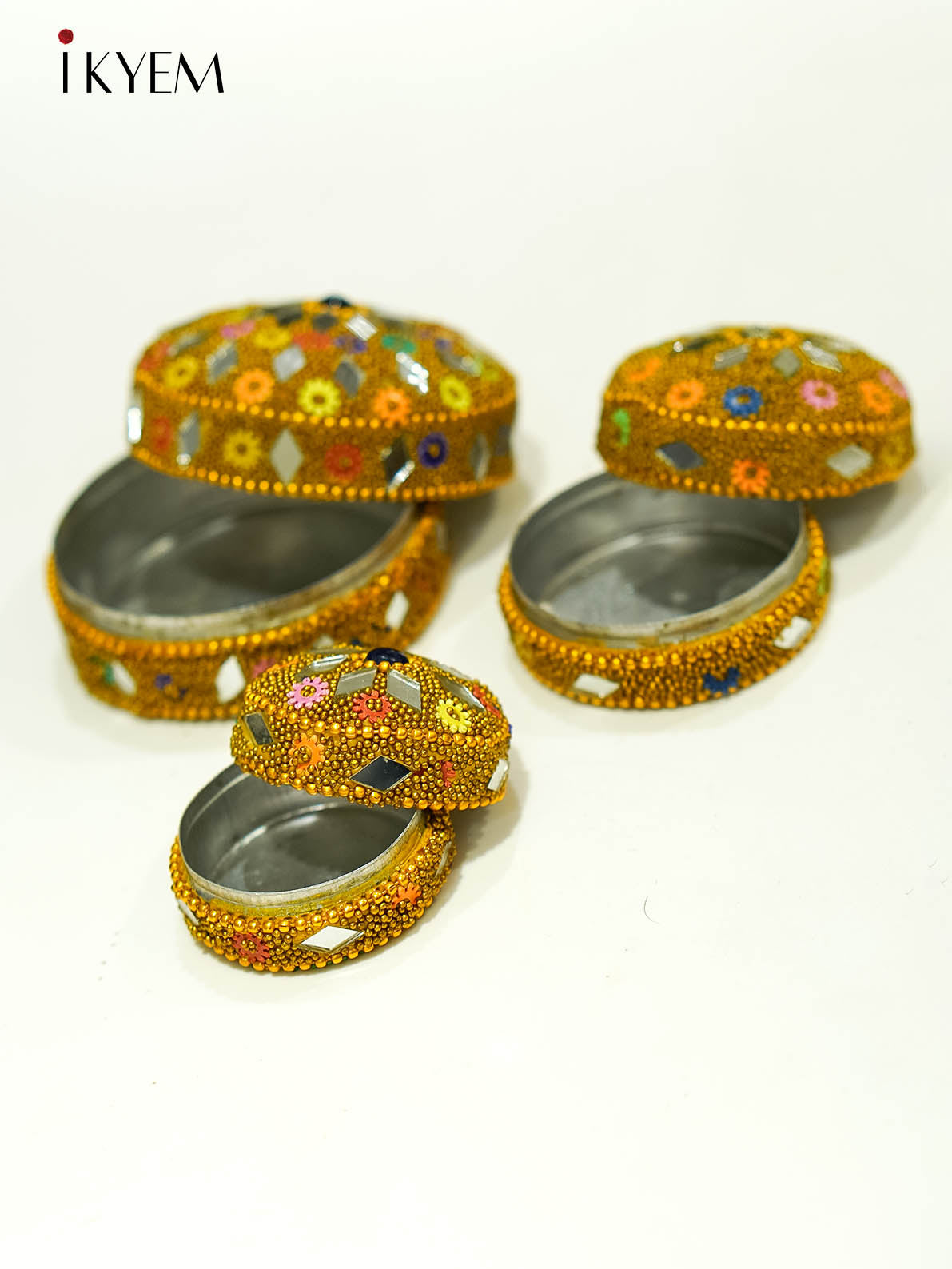 Storage 3 box set with golden beads, mirror