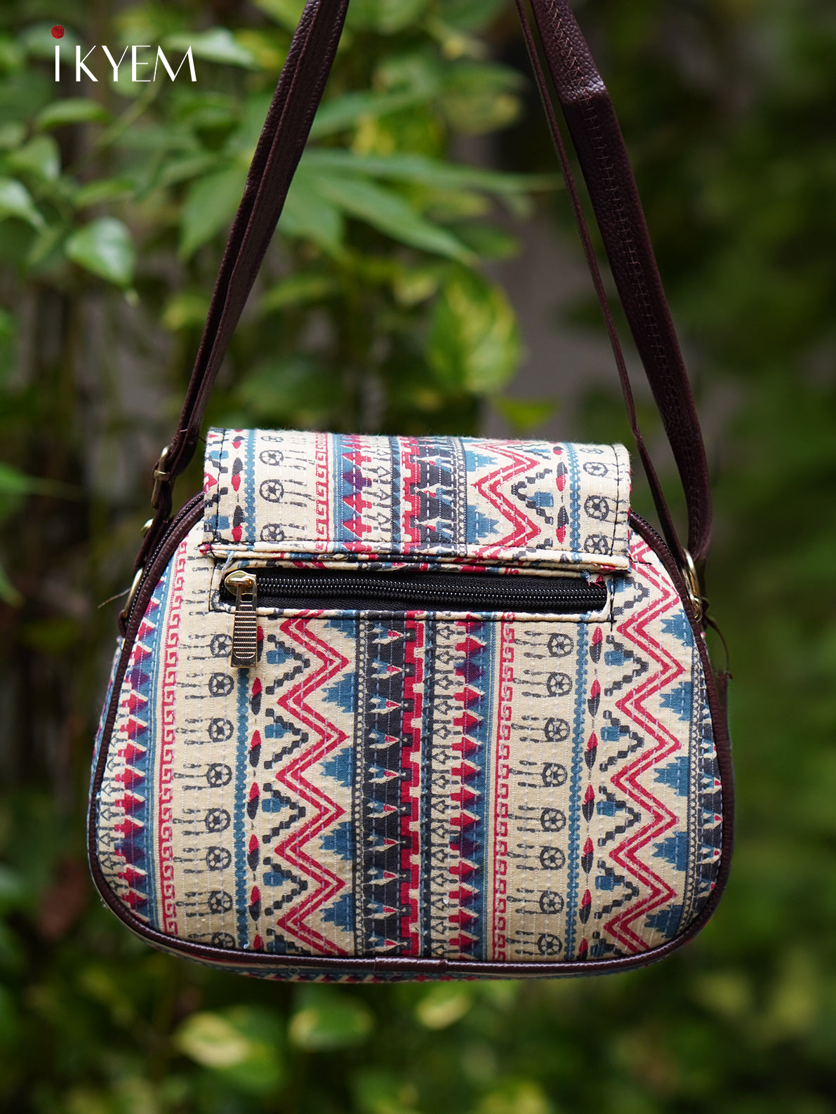 Cream & Brown - Ajrakh hand bag