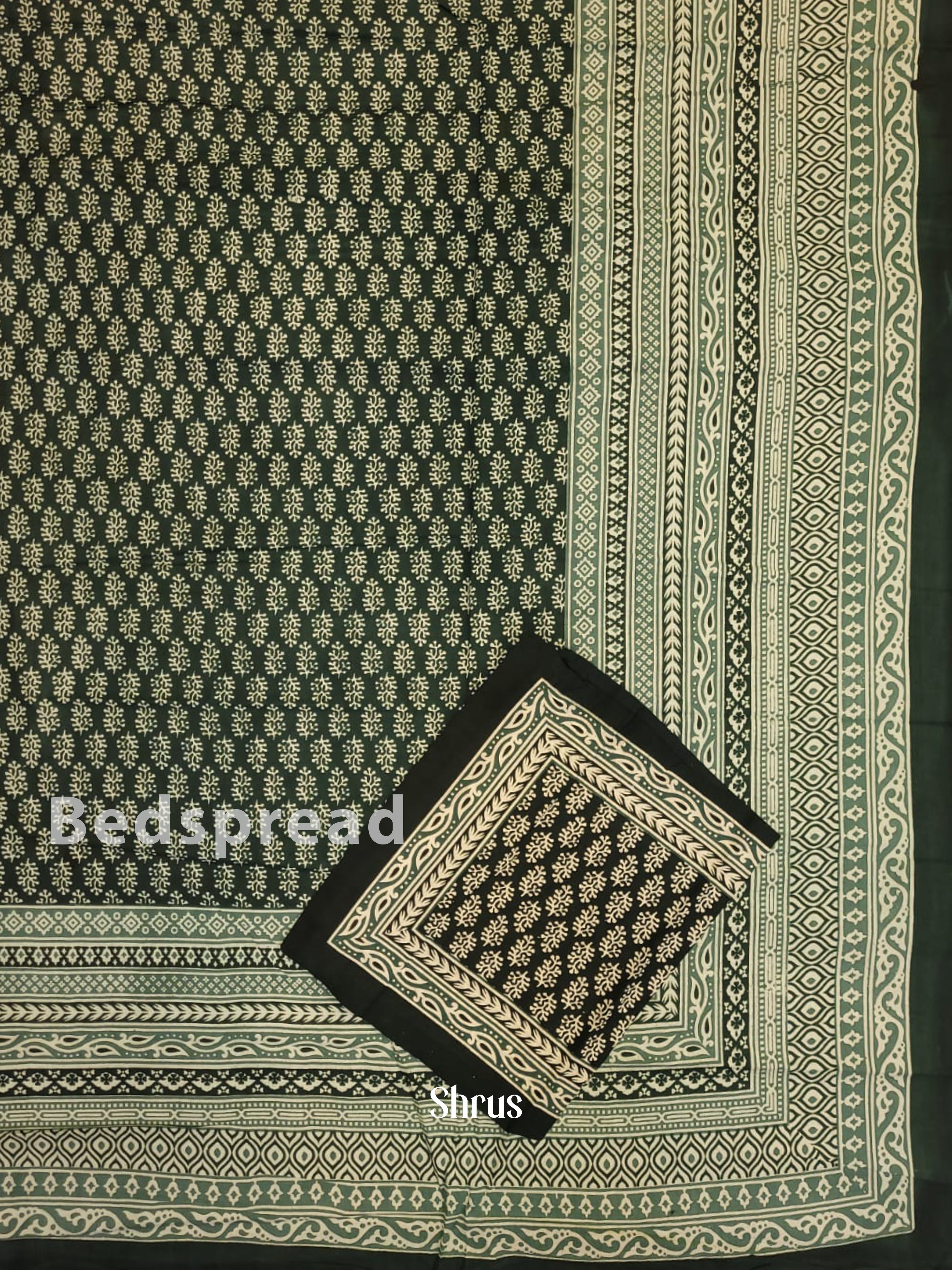 Green & Cream - Bed Spreads
