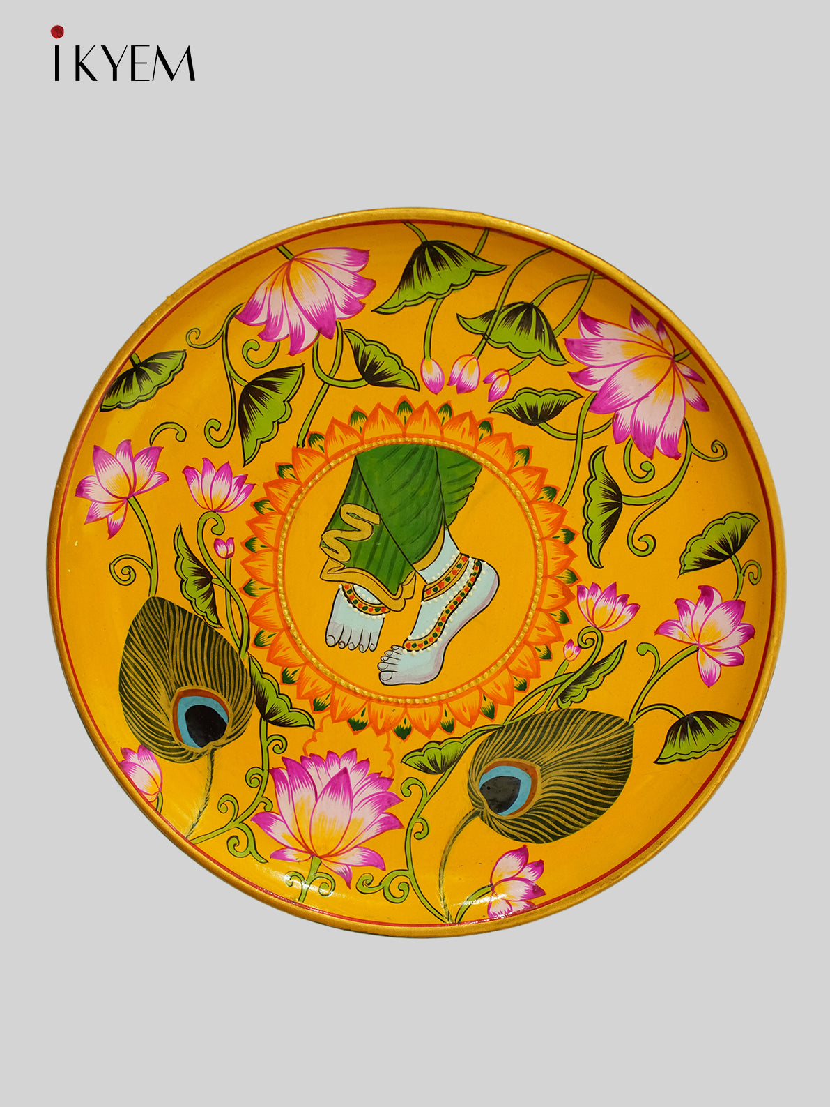 4FJ19065 - Handpainted wooden wall hanging plates