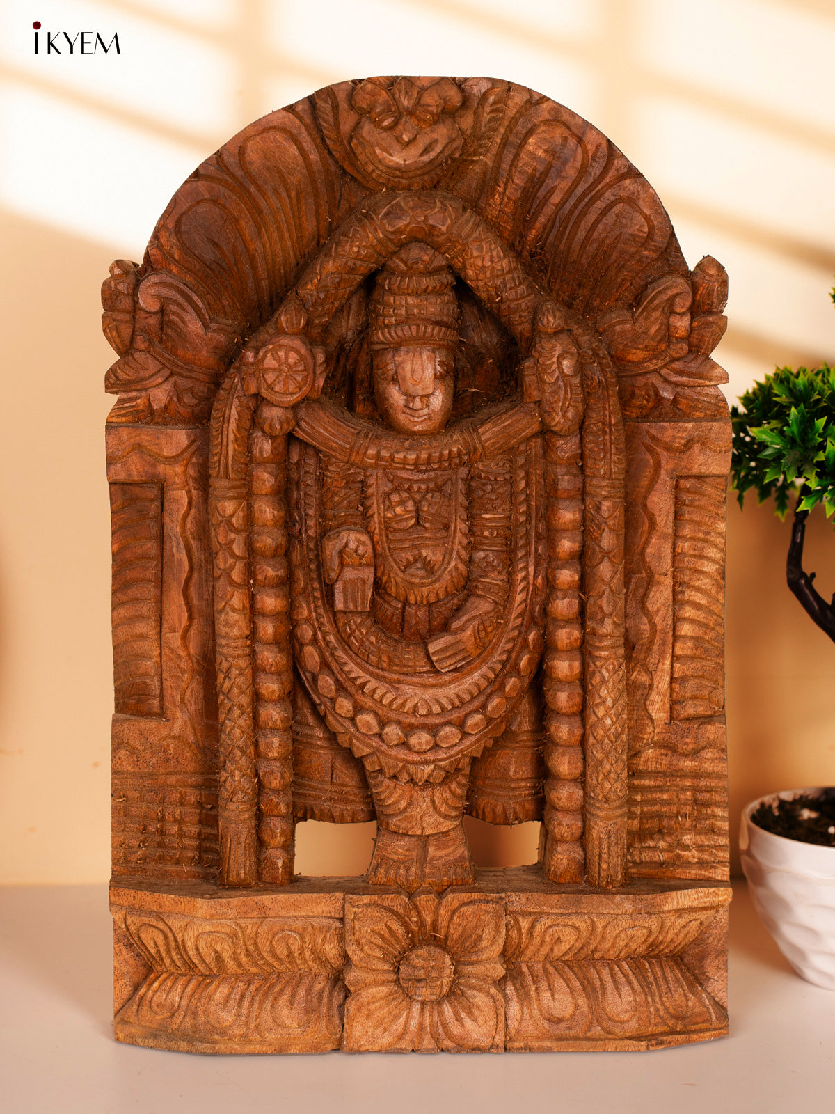 Wooden Hand Carved Tirupathi Balaji - 4GJ09041