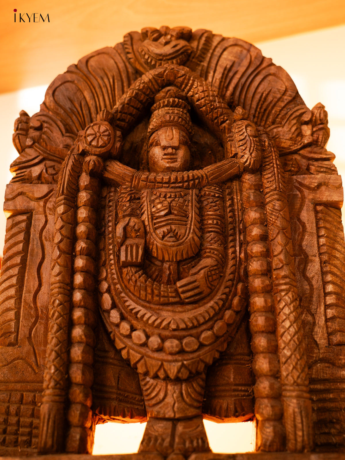 Wooden Hand Carved Tirupathi Balaji - 4GJ09041