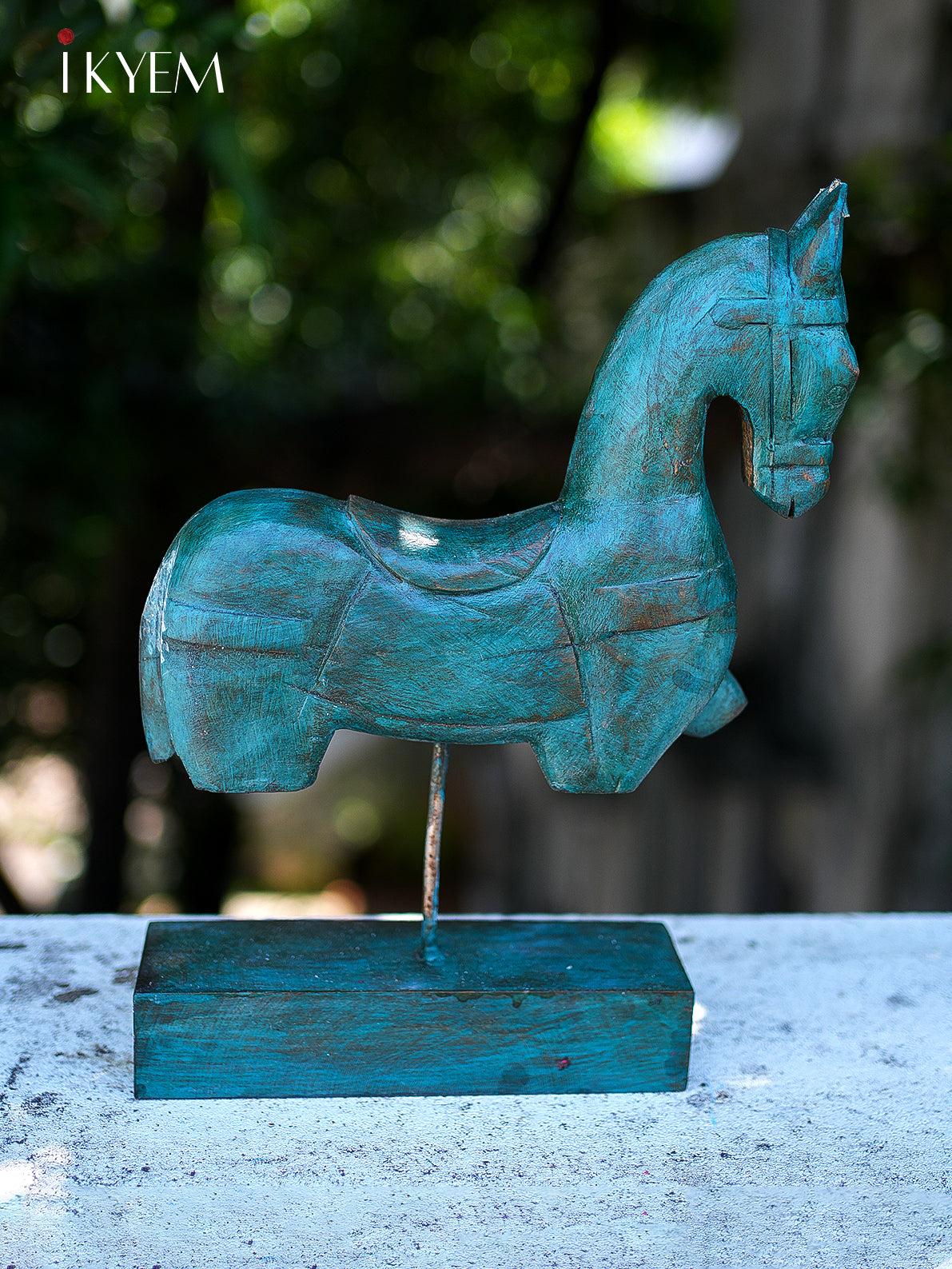 Wooden Horse Stand (Turquoise)