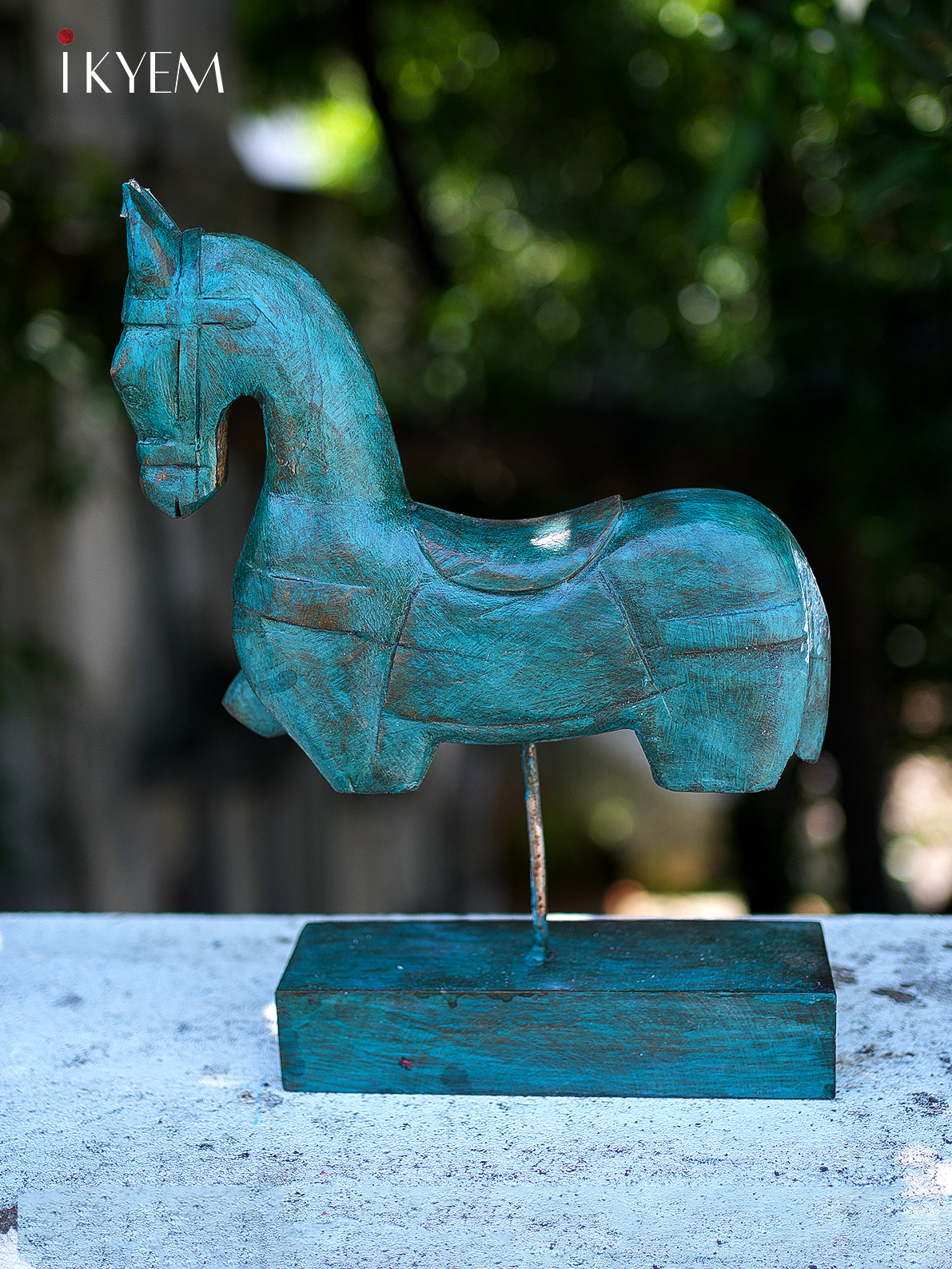 Wooden Horse Stand (Turquoise)