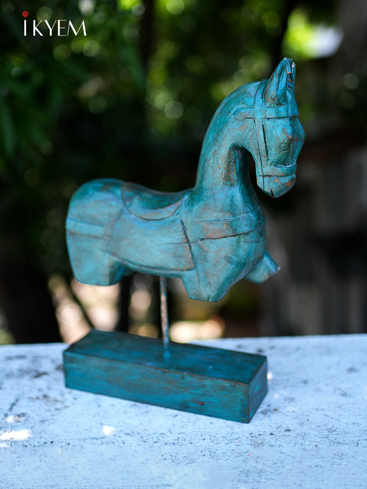 Wooden Horse Stand (Turquoise)