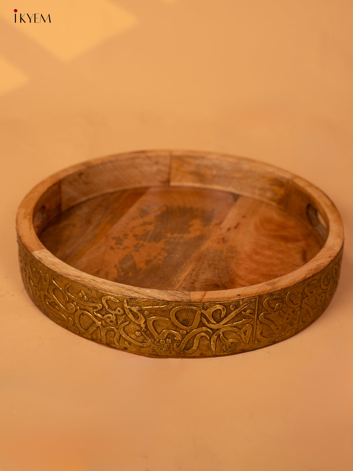 Wooden Brass Fitted Round Tray - 4IJ26093