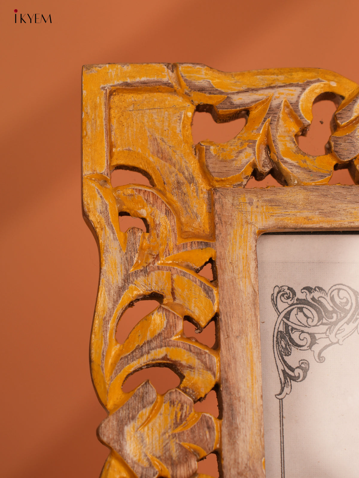 Wooden Carved Photoframe - 4IJ30008