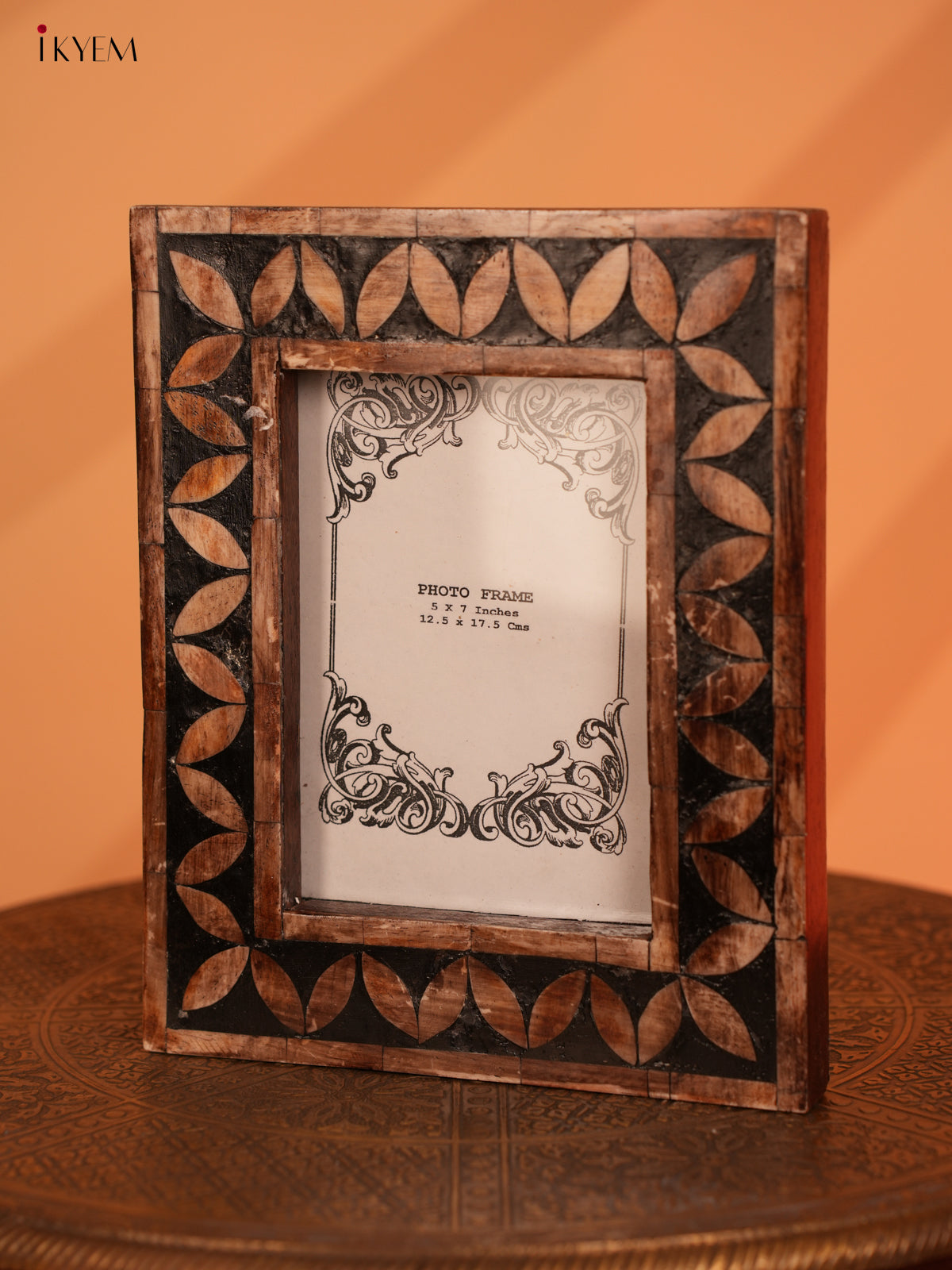 Wooden Carved Photoframe - 4IJ30010