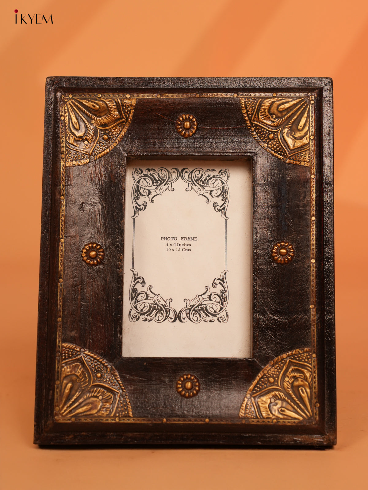 Wooden Brass Fittings Photo Frame- 4IJ30018