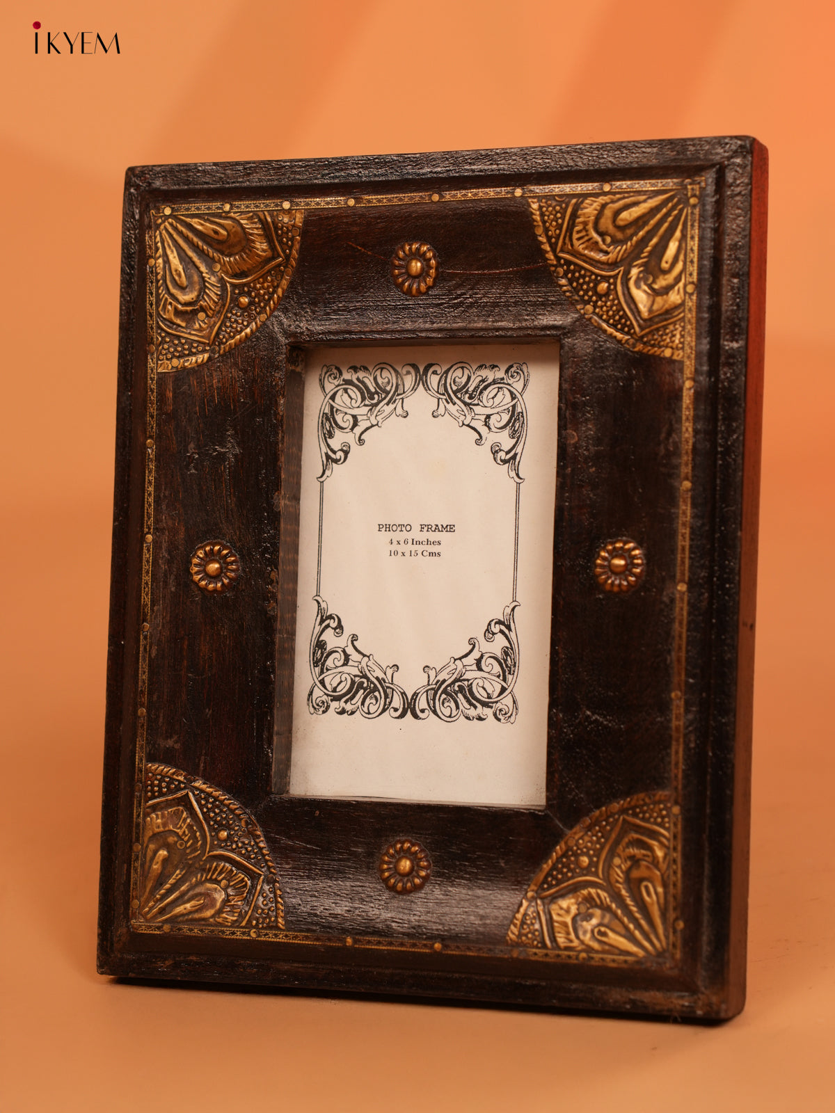 Wooden Brass Fittings Photo Frame- 4IJ30018