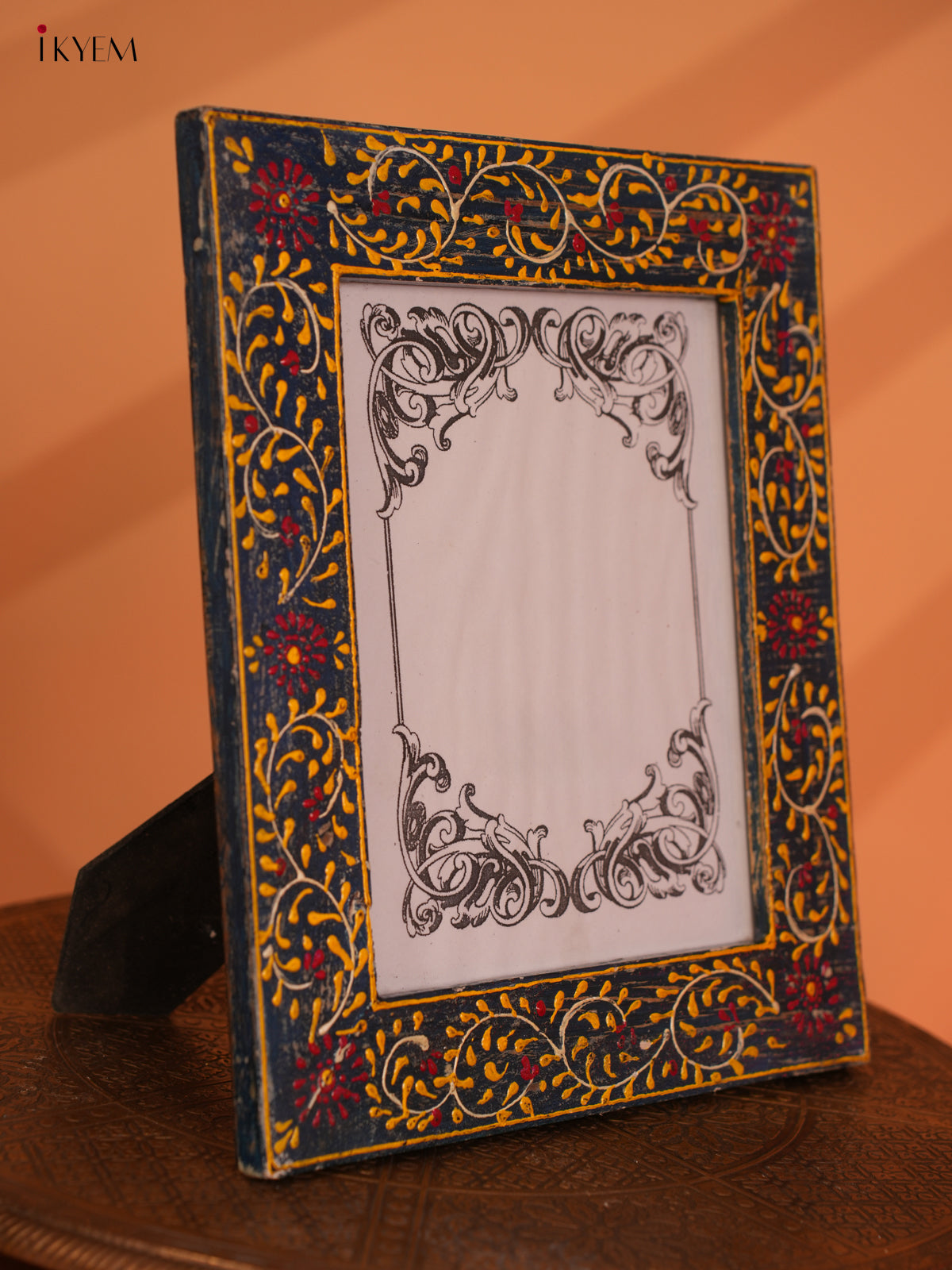 wooden hand painted photo frame - 4IJ30021