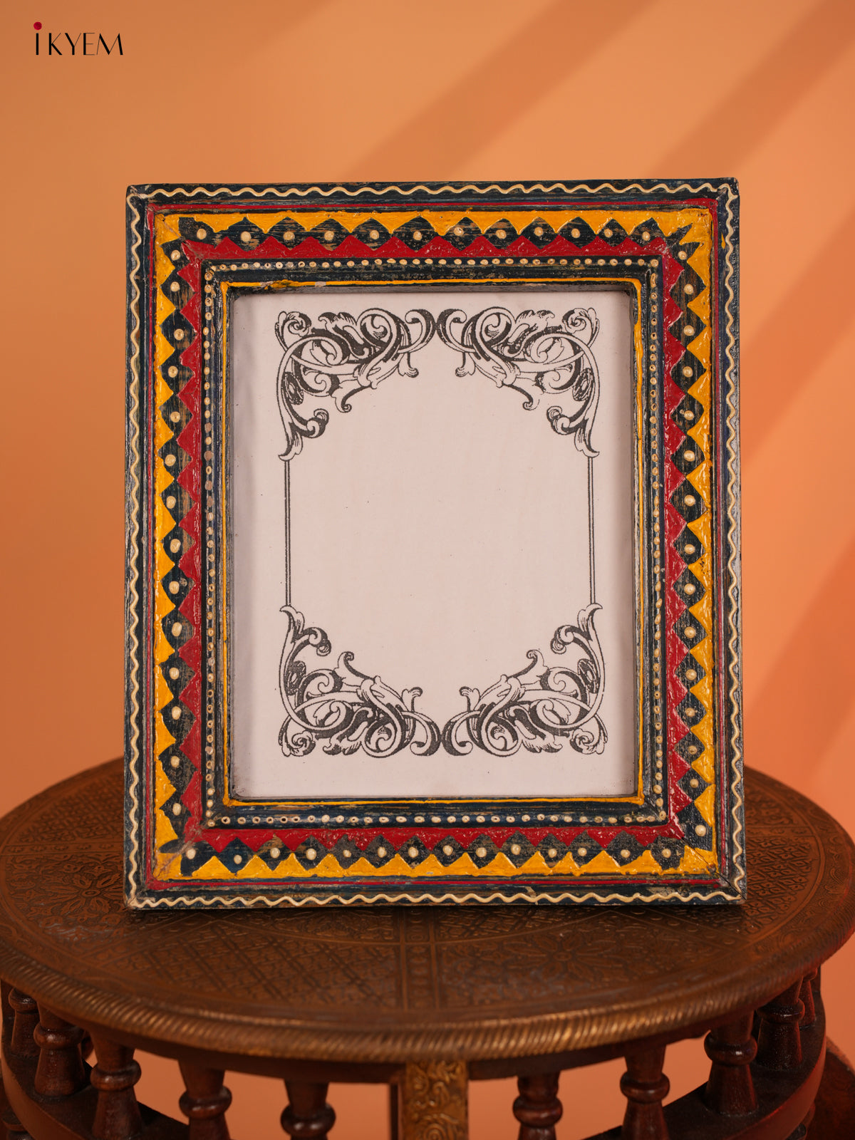 wooden hand painted photo frame - 4IJ30024