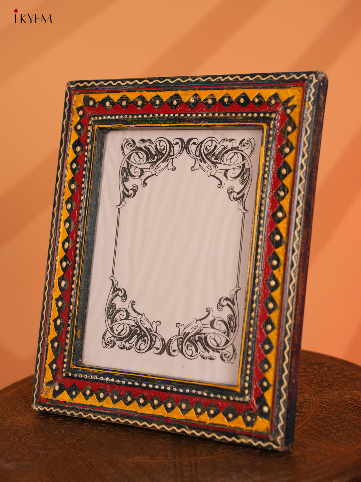 wooden hand painted photo frame - 4IJ30024