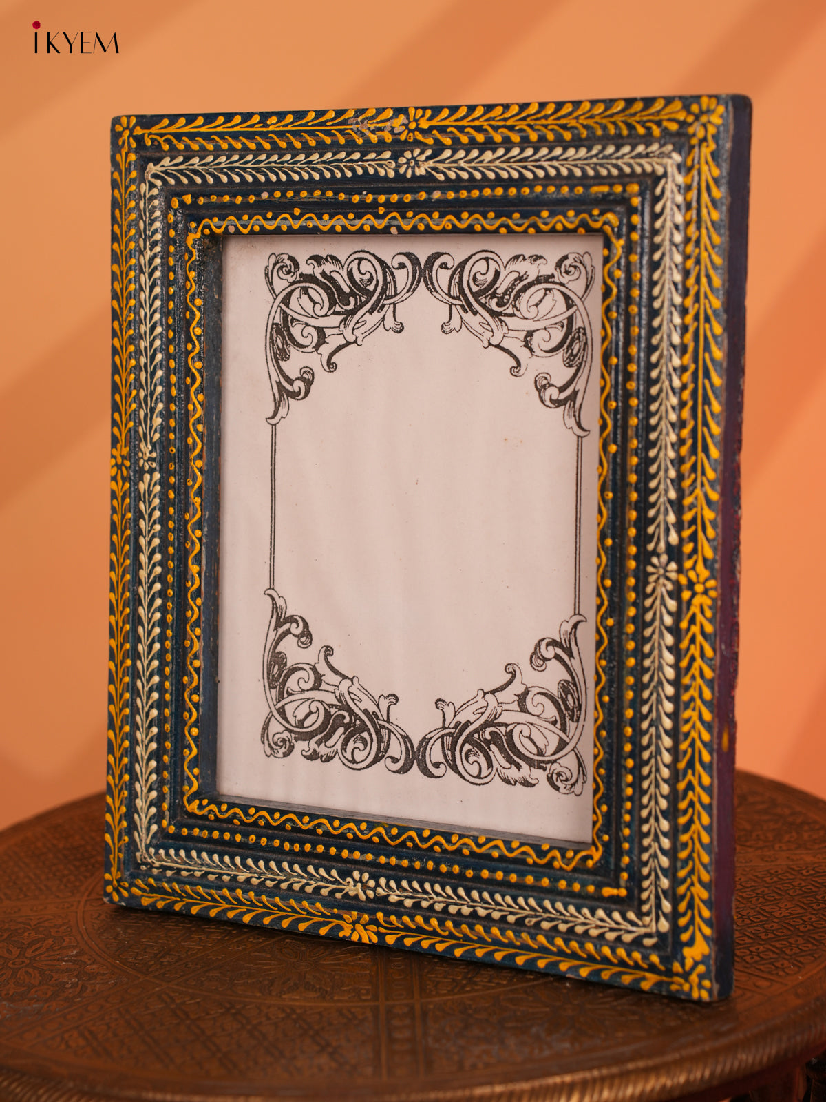 wooden hand painted photo frame - 4IJ30025