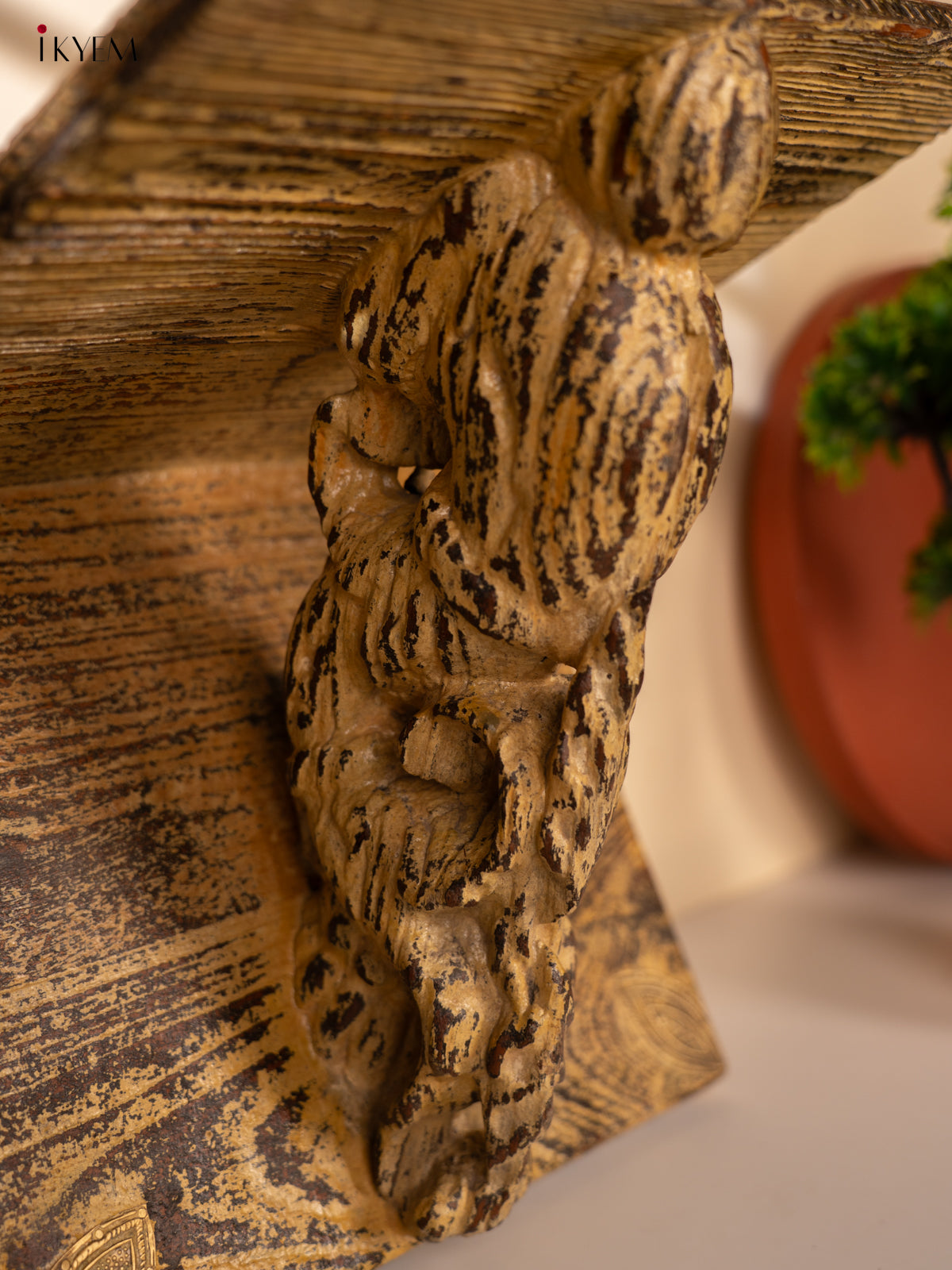 Wooden Hand Carved Wall Shelf - 4IJ30093