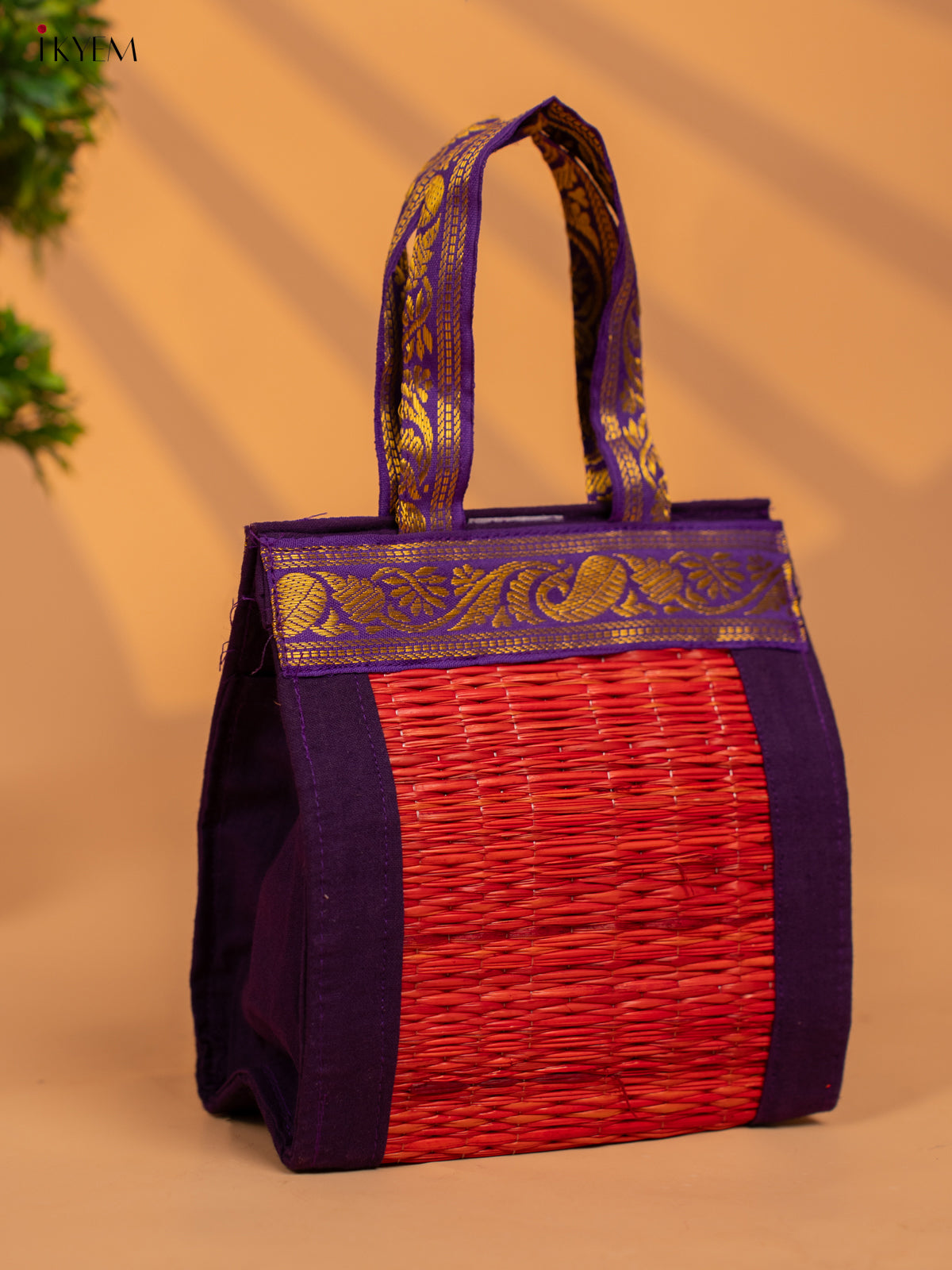 Return Gift Korai Bag with Zari Woven Borders - KB11122