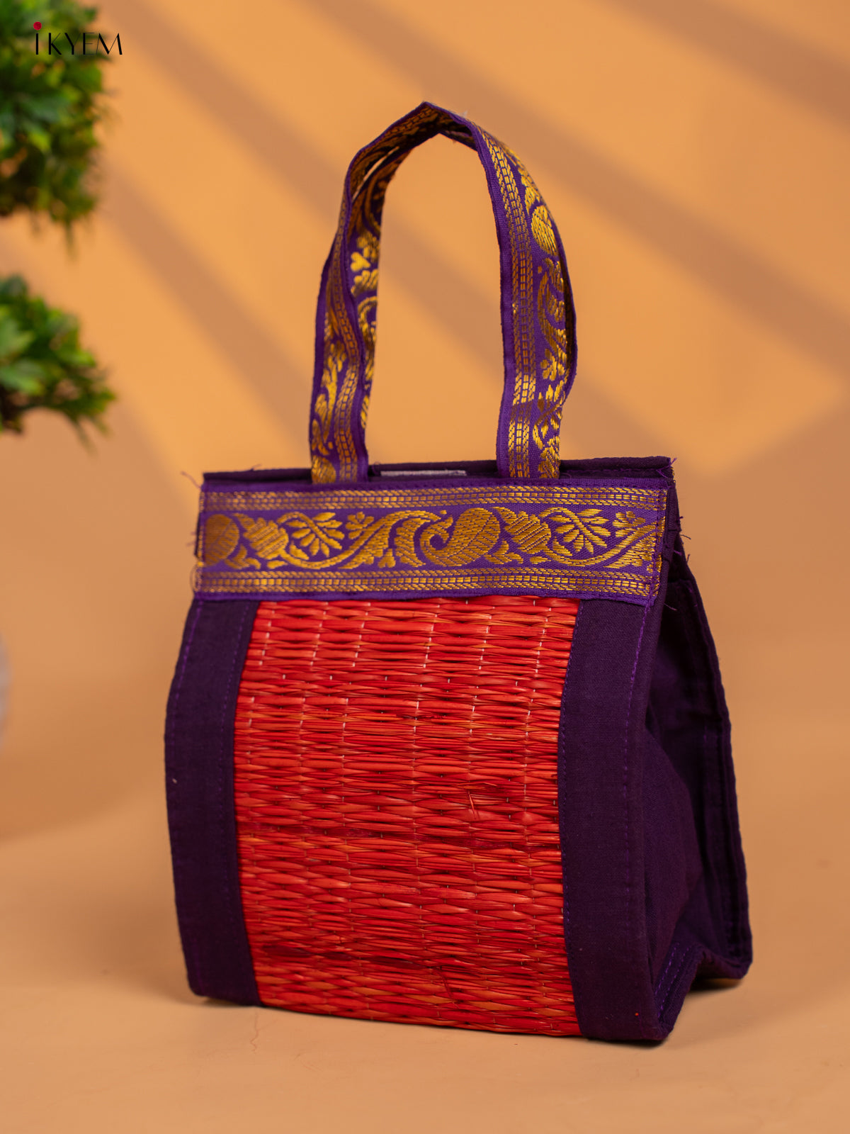 Return Gift Korai Bag with Zari Woven Borders - KB11122