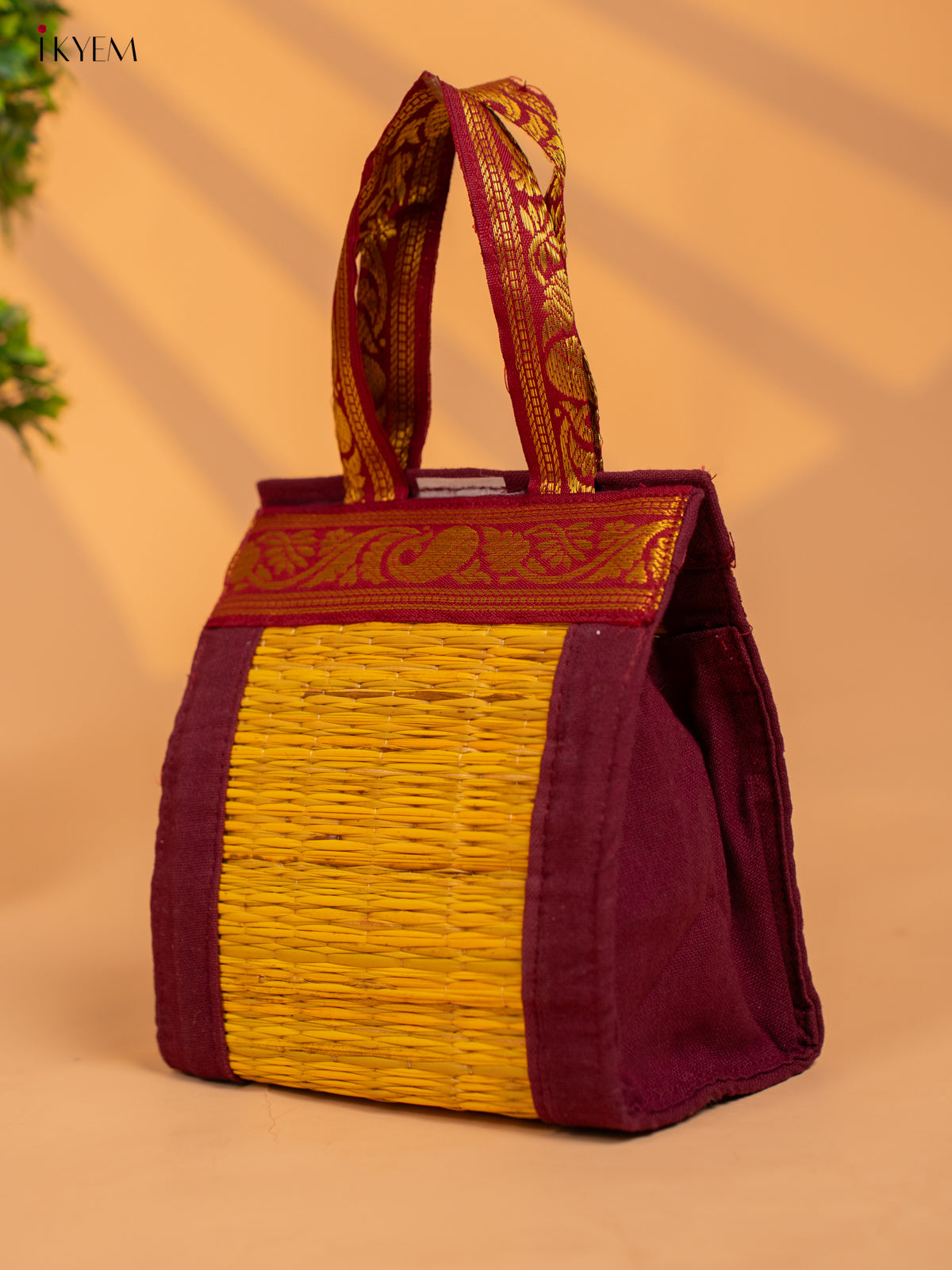 Return Gift Korai Bag with Zari Woven Borders - KB11122