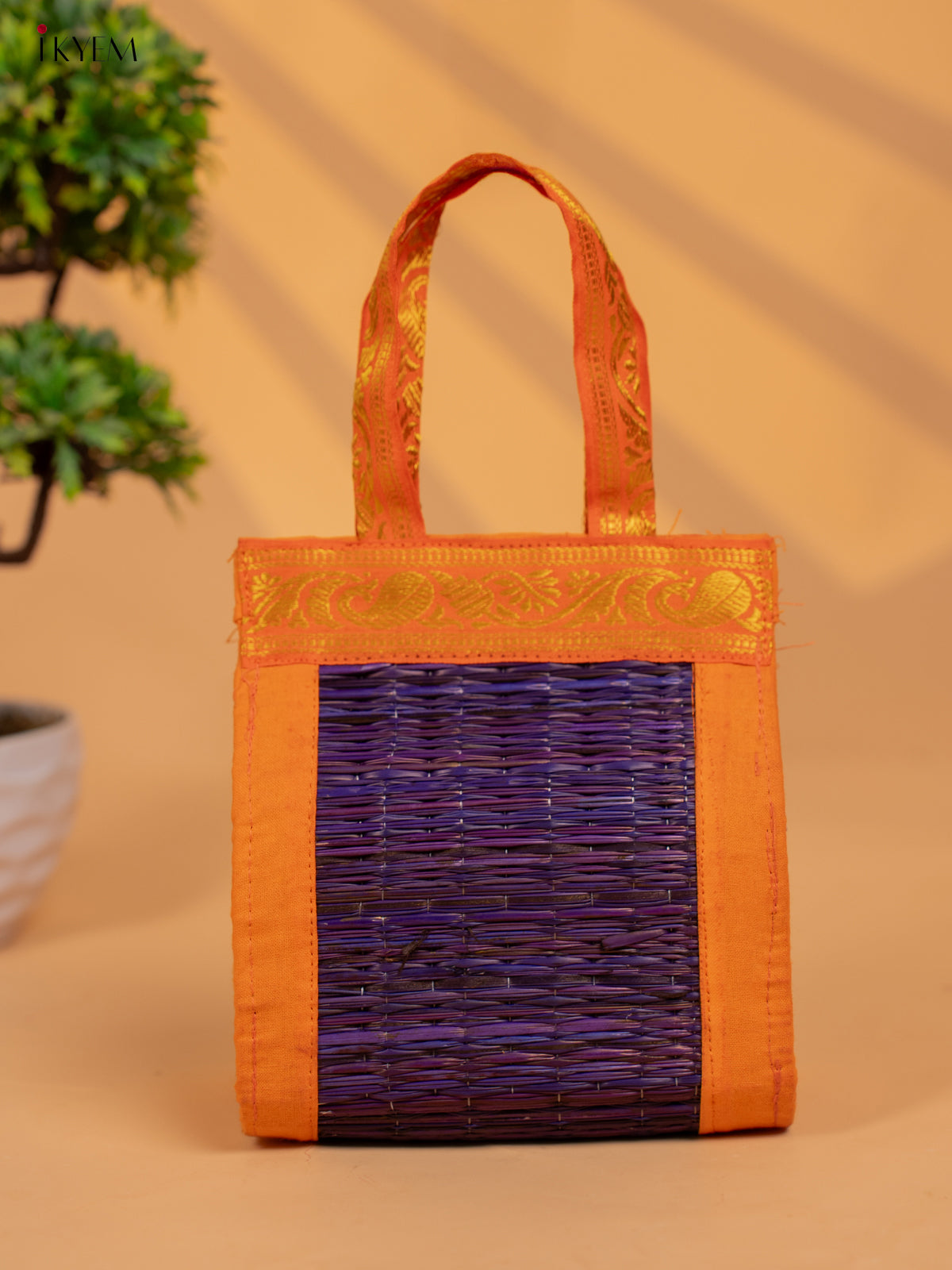 Return Gift Korai Bag with Zari Woven Borders - KB11122