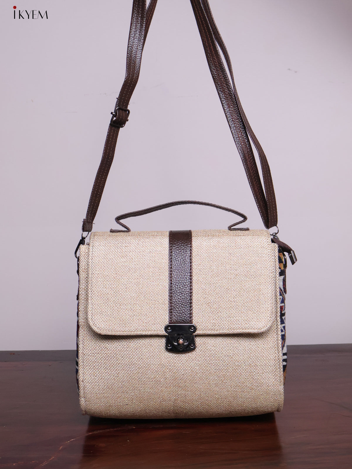 Jacquard Sling Bag - Off White - KL20116