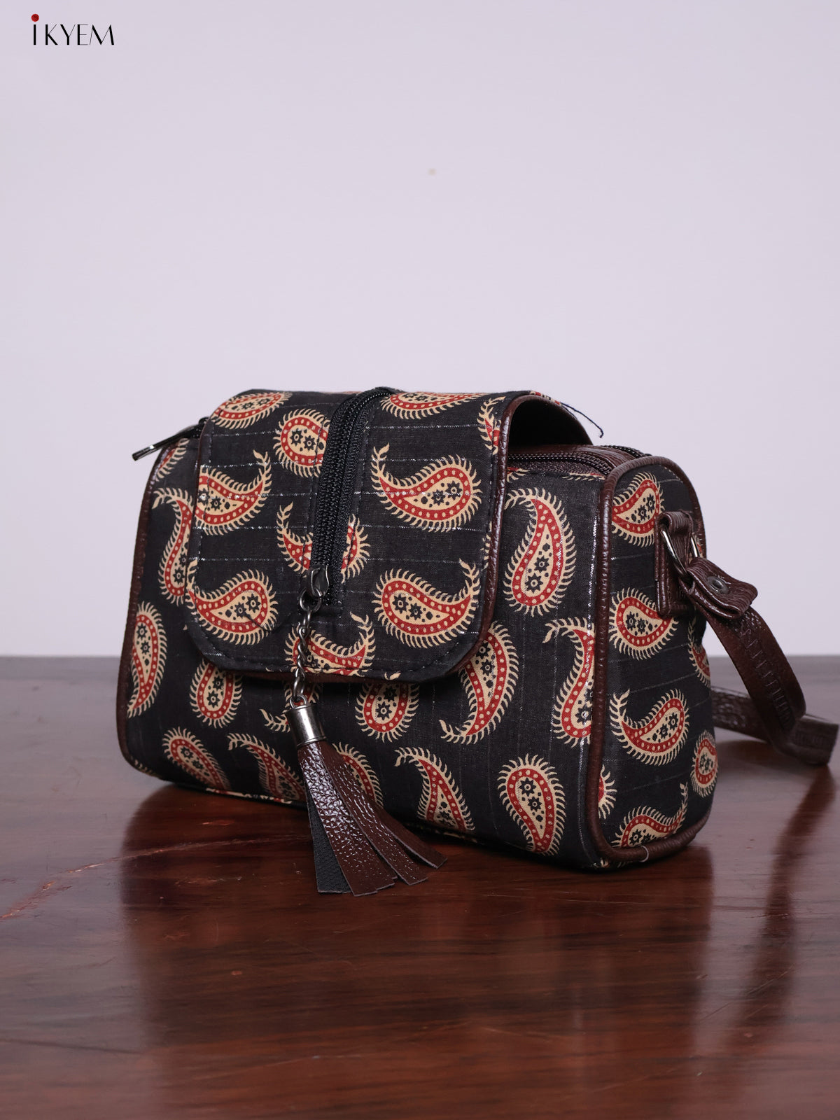 Cotton Printed Sling Bag - Black - KL20137