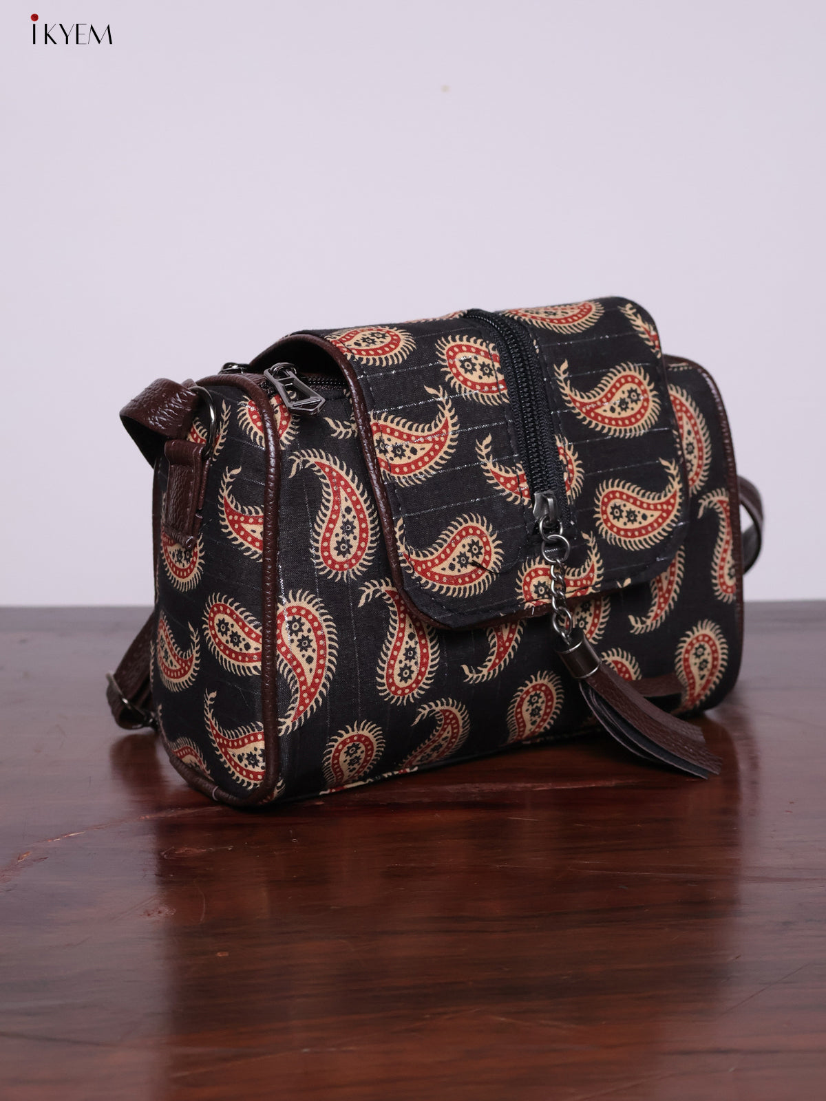 Cotton Printed Sling Bag - Black - KL20137