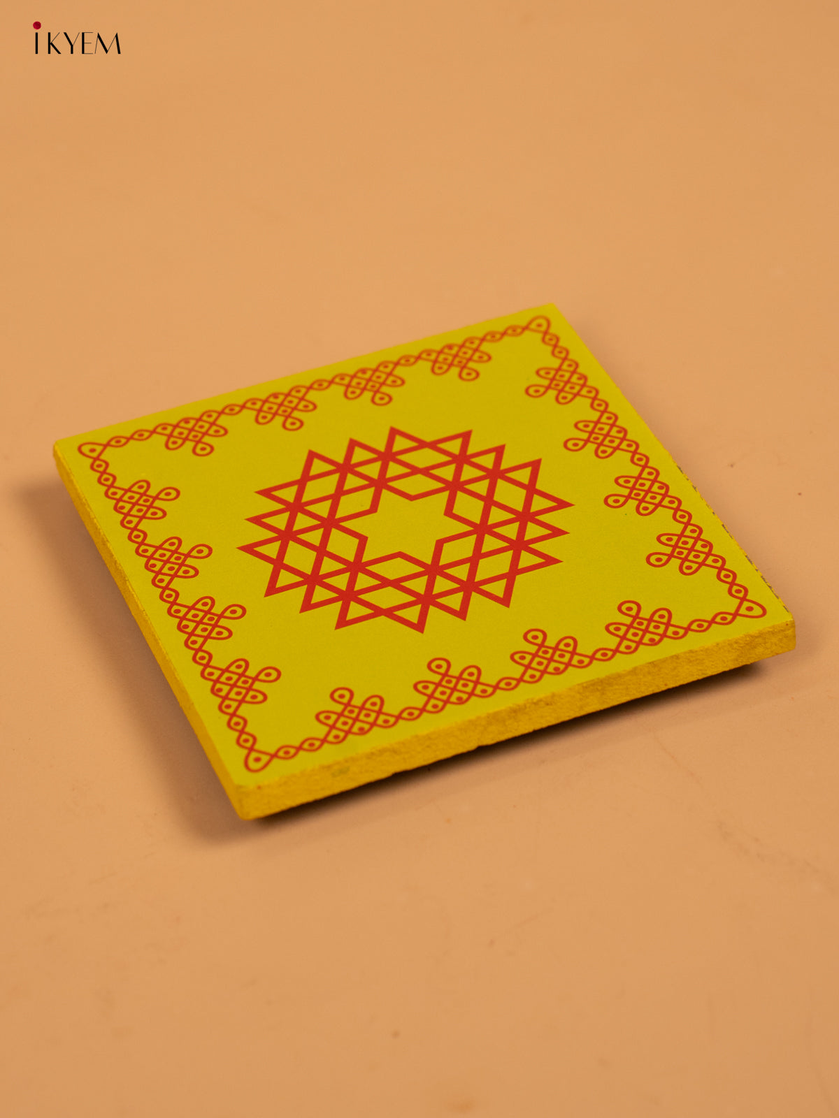 Wooden Square Kolam Manai (4x4) - Aishwarya Kolam - Plain - KA30115