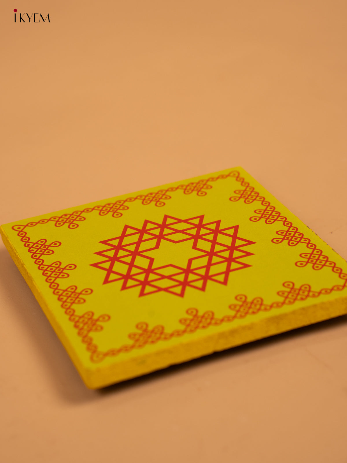 Wooden Square Kolam Manai (4x4) - Aishwarya Kolam - Plain - KA30115