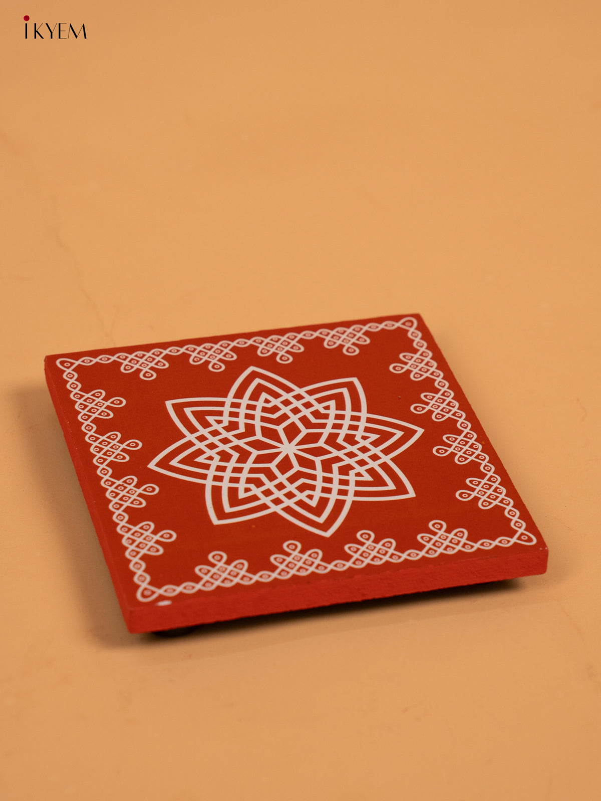 Wooden Square Kolam Manai (4x4) - Hrudaya Kamalam - Plain - KA30116