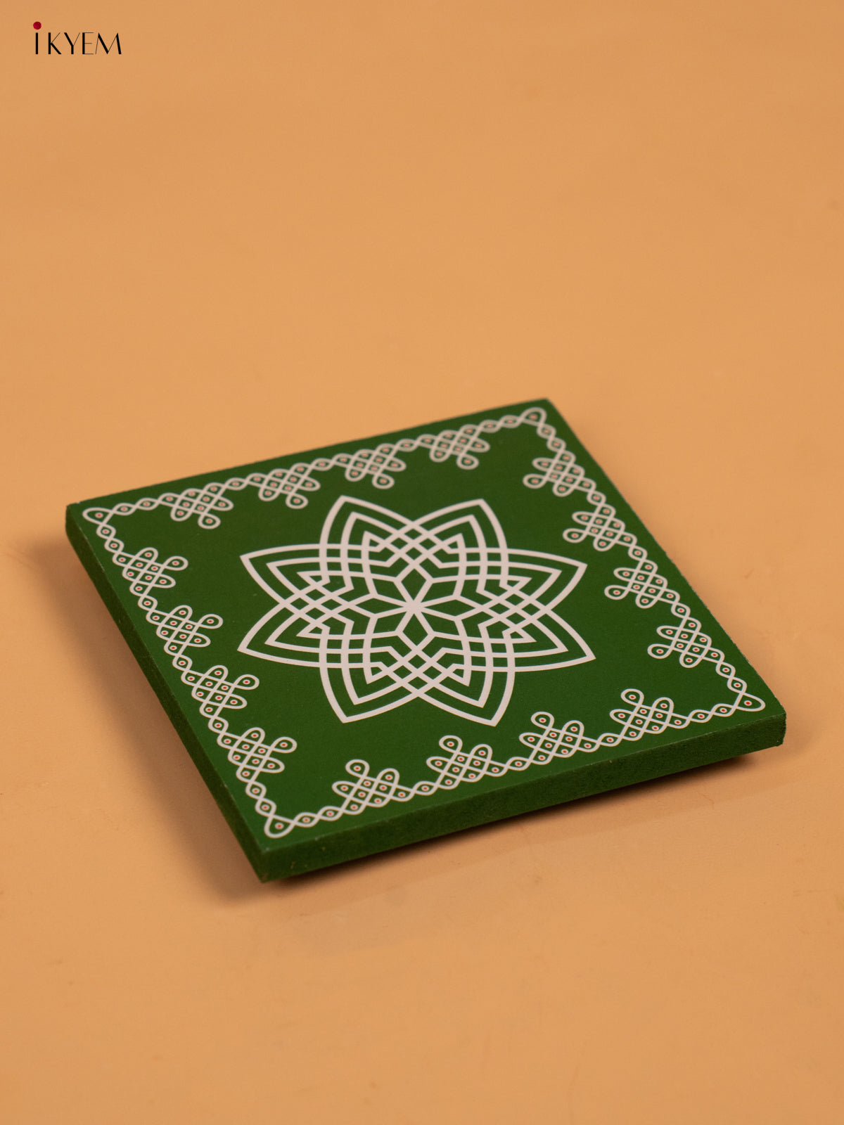 Wooden Square Kolam Manai (4x4) - Hrudaya Kamalam - Plain - KA30116