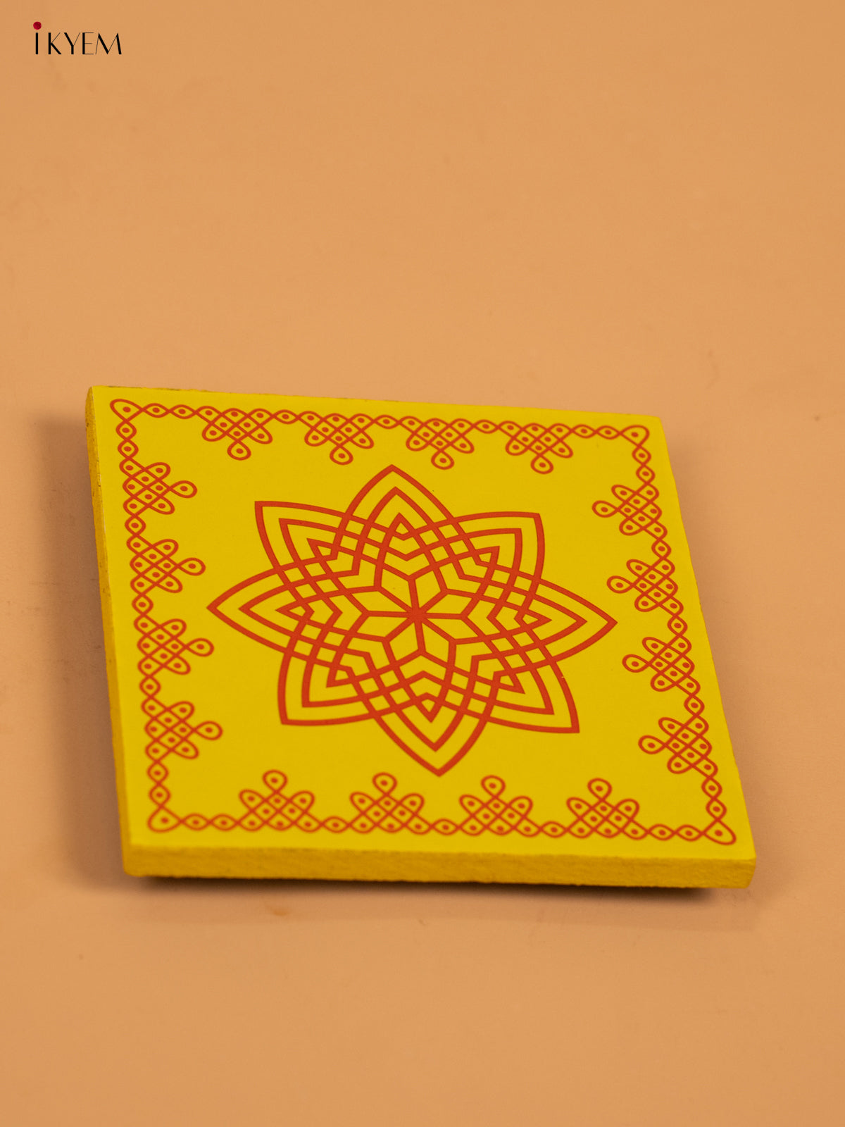 Wooden Square Kolam Manai (4x4) - Hrudaya Kamalam - Plain - KA30116