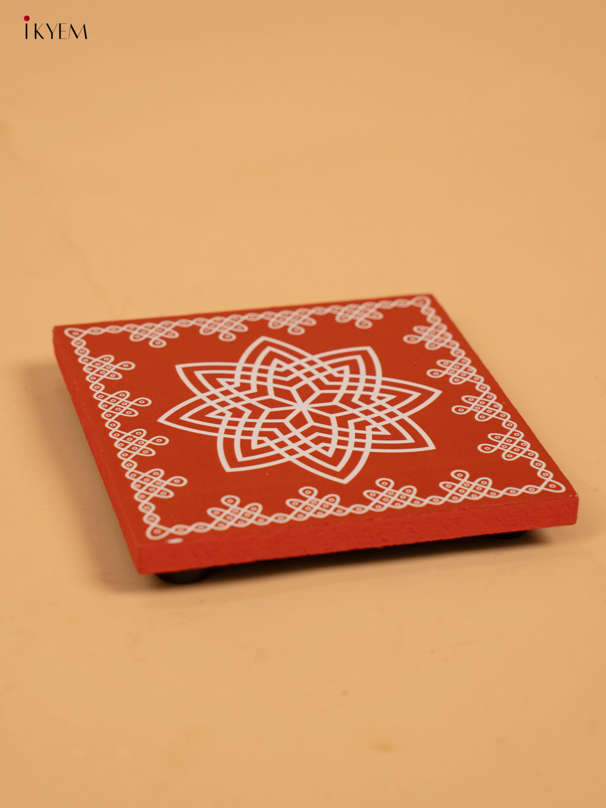 Wooden Square Kolam Manai (4x4) - Hrudaya Kamalam - Plain - KA30116