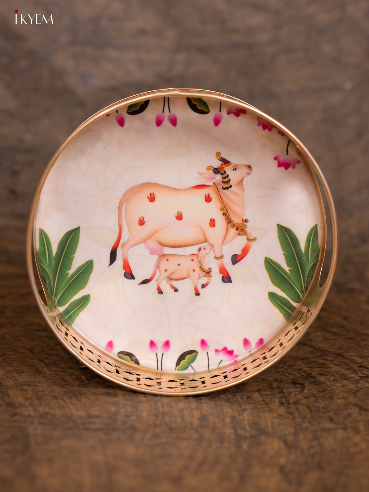 Digital Printed Pichwai Round tray - cow & calf - (8×8)- KC12130