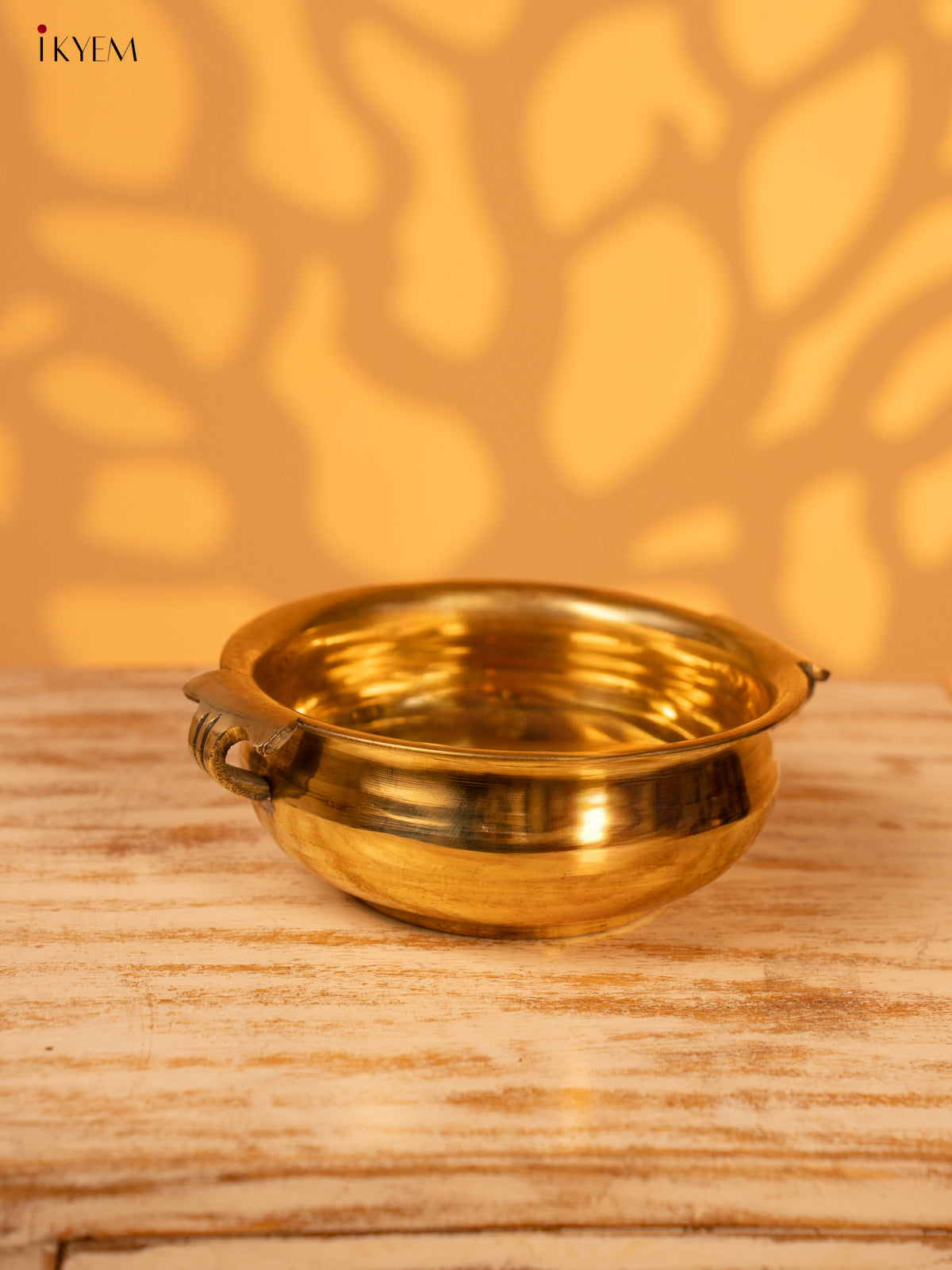 Brass Urli - Plain 6 inch - KK26130