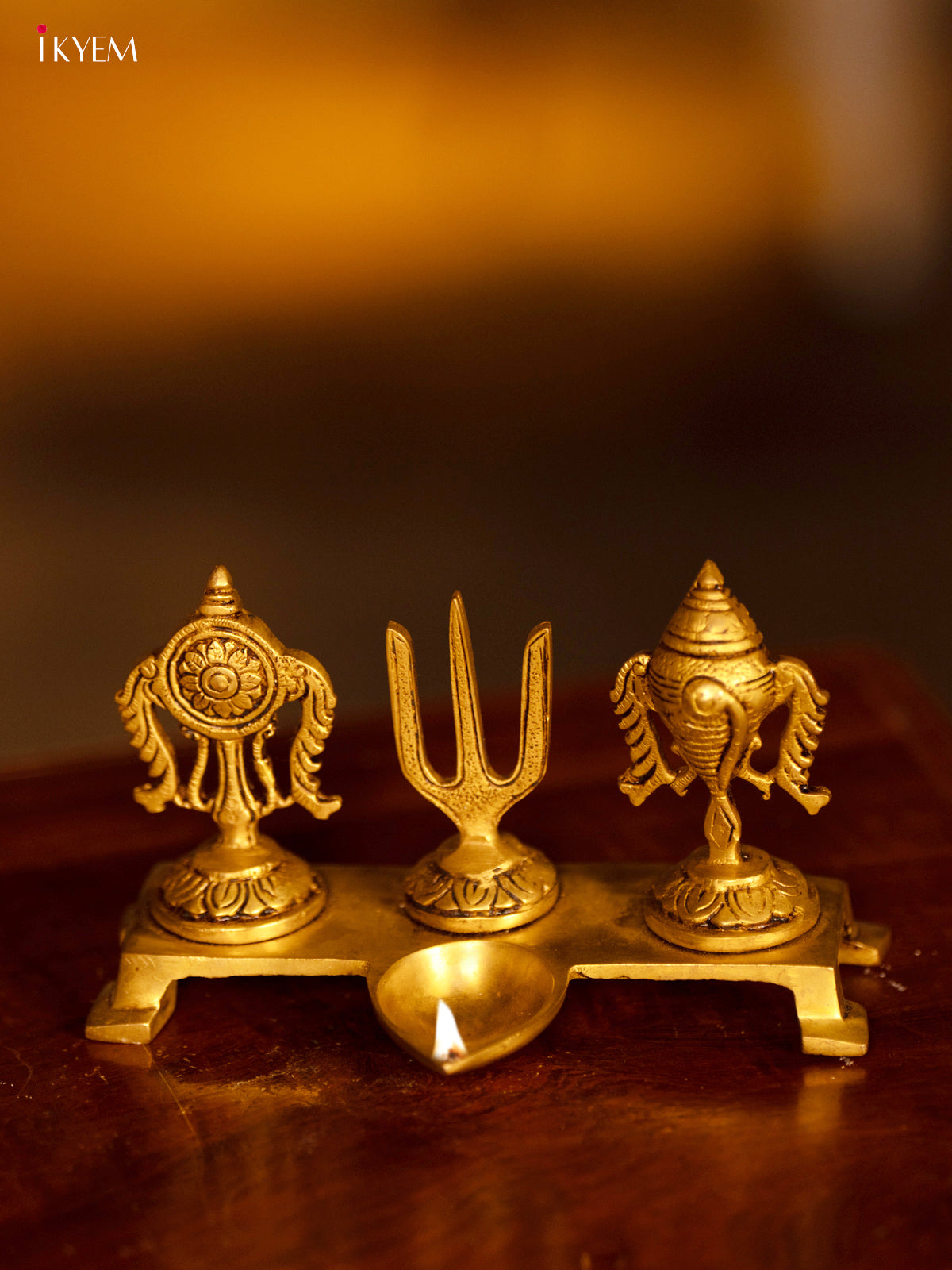 Brass Naam Shank Chakra Stand With Diya - KK26175