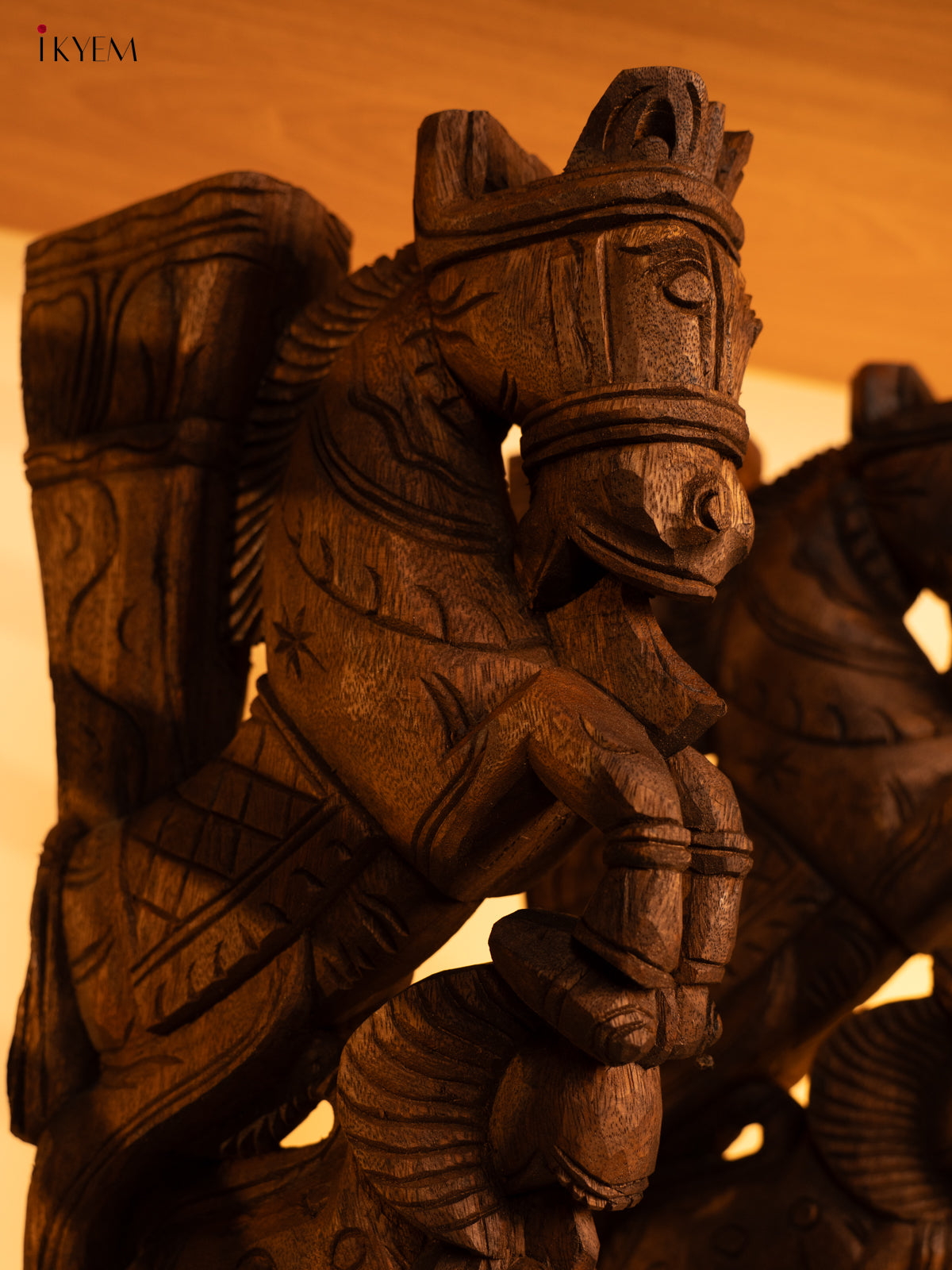 Hand Carved Wooden Horse Bracket - KL05120