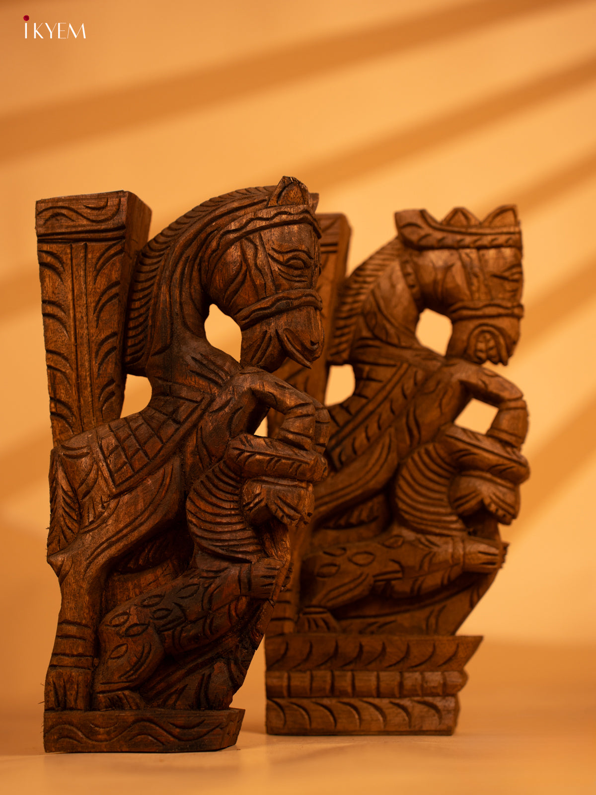 Hand Carved Wooden Yalli Bracket (horse) - KL05122