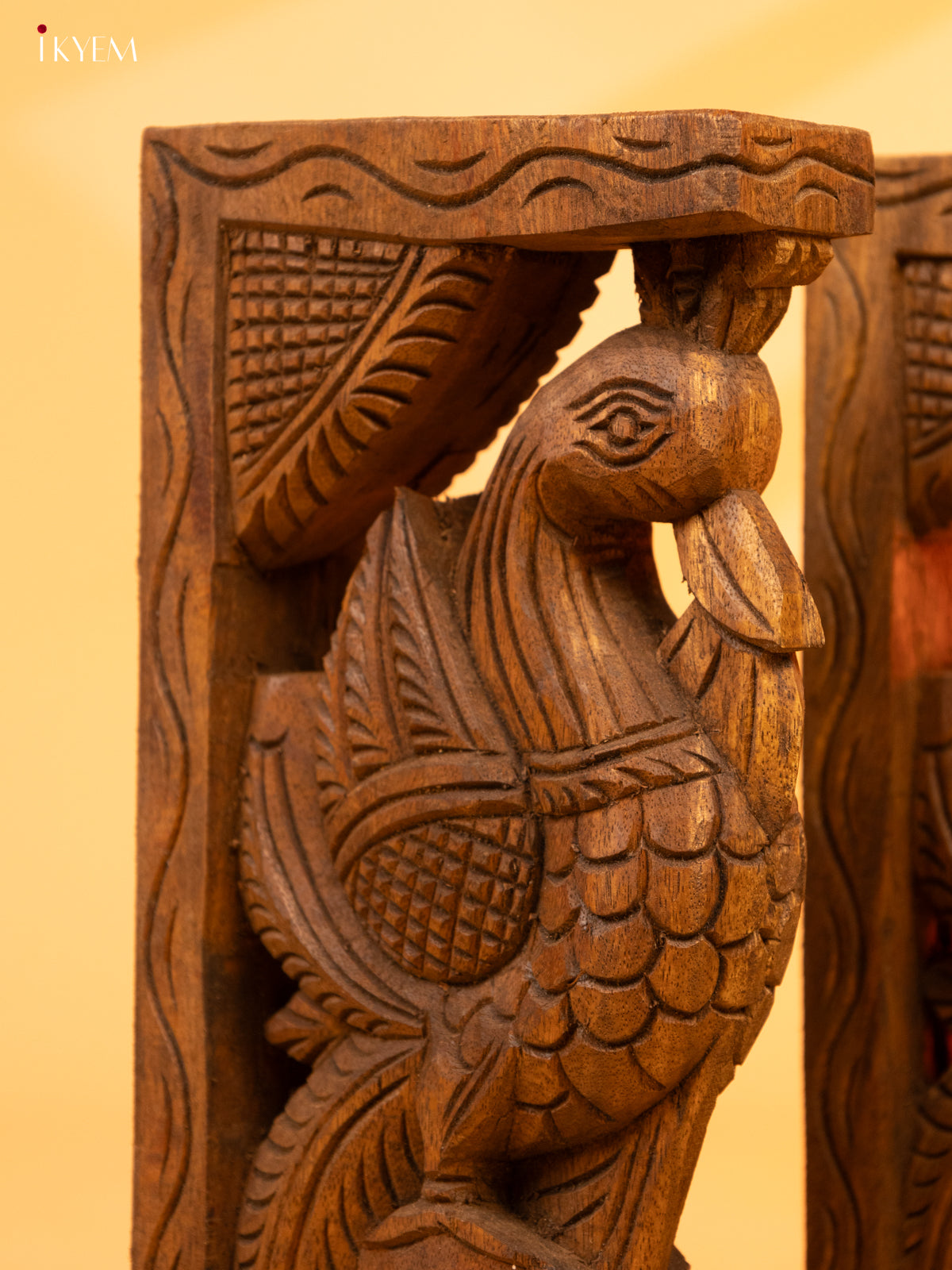 Hand Carved Wooden Yalli Bracket (peacock) - KL05125