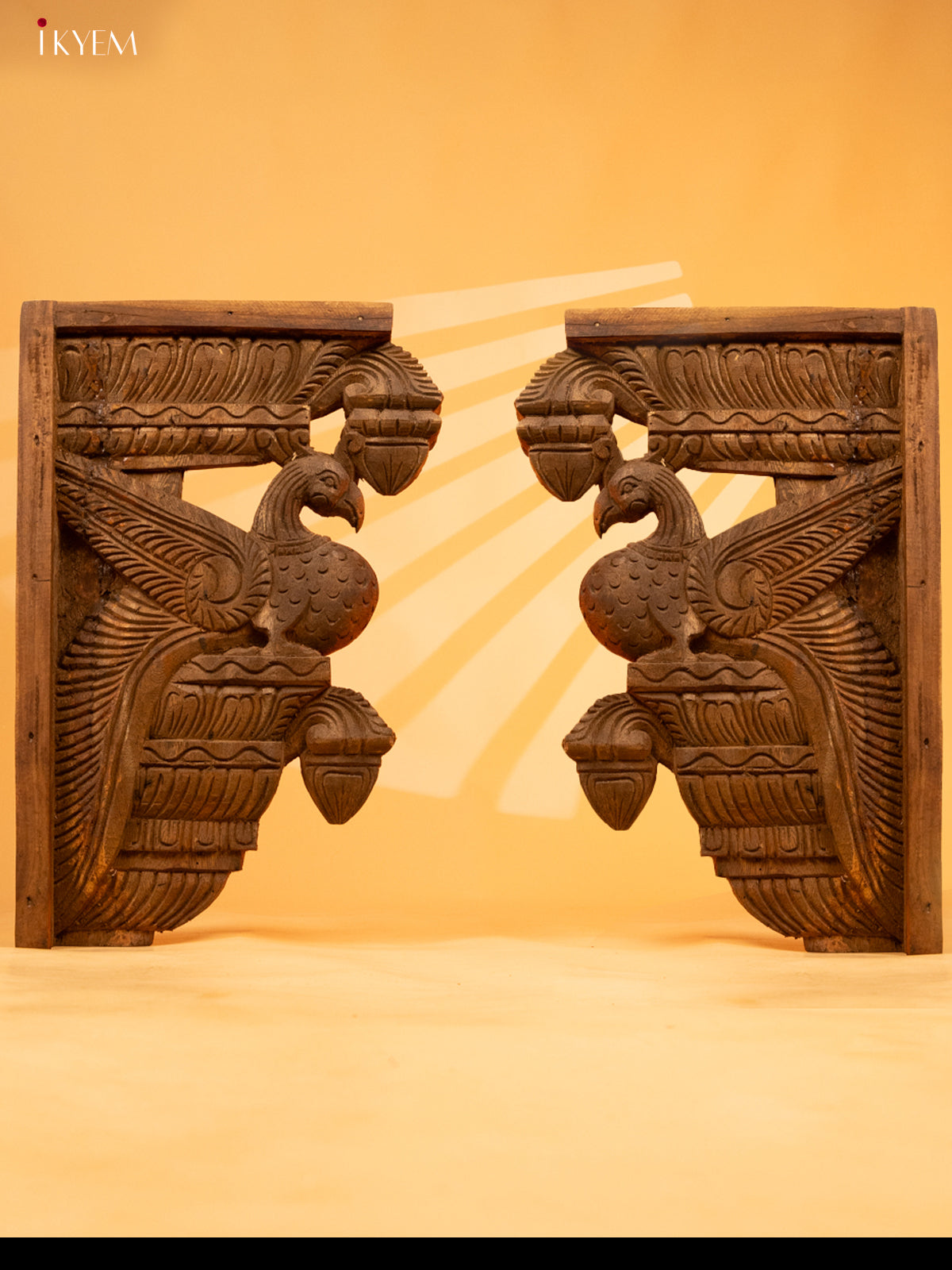 Hand Carved Wooden Yalli Bracket (peacock) - KL05139