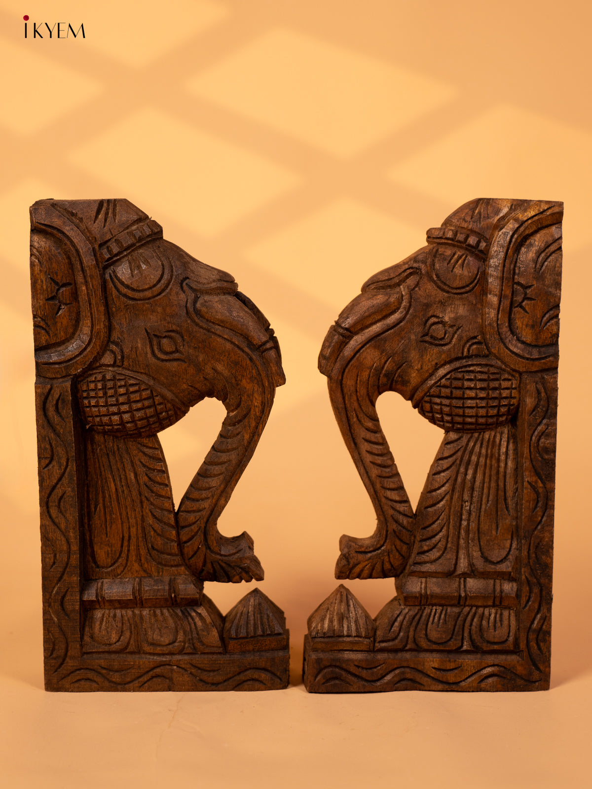 Hand Carved Wooden Yazhi Bracket - Elephant (6x2x12) - KL10112