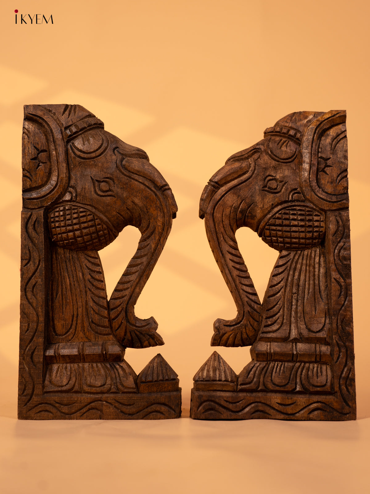 Hand Carved Wooden Yazhi Bracket - Elephant (6x2x12) - KL10112