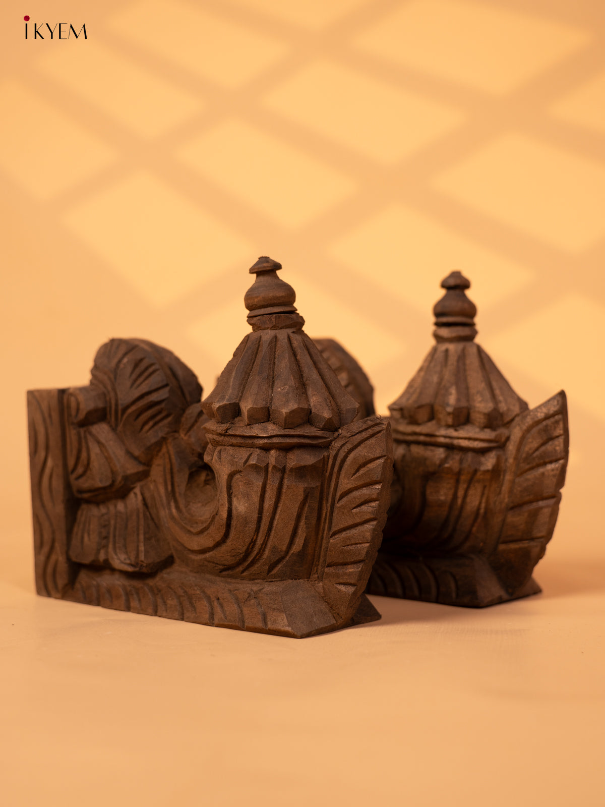 Hand Carved Wooden Yazhi Bracket (6x2x10) - KL10116