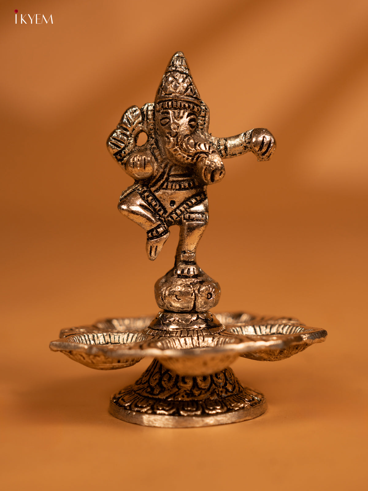 Silver Ganesha diya