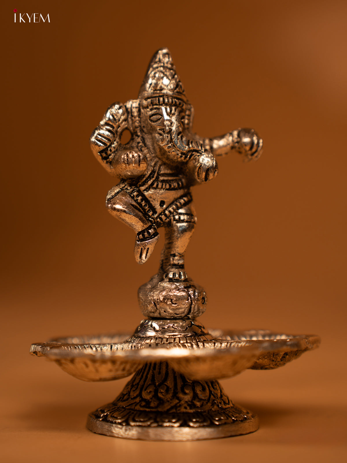 Silver Ganesha diya